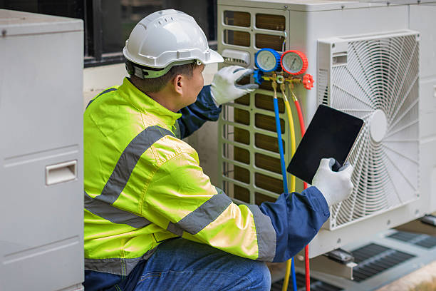 Professional Hvac technician working in New London, OH